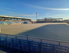 168体育-西班牙媒体-黄潜对阵尤尼恩斯塔斯的国王杯补赛前，球场仍处于结冰状态