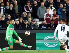 168体育-穆罕默德库杜斯在西汉姆联足球体育新闻俱乐部开始另一场欧洲征程中以巴卡托波拉胜利为