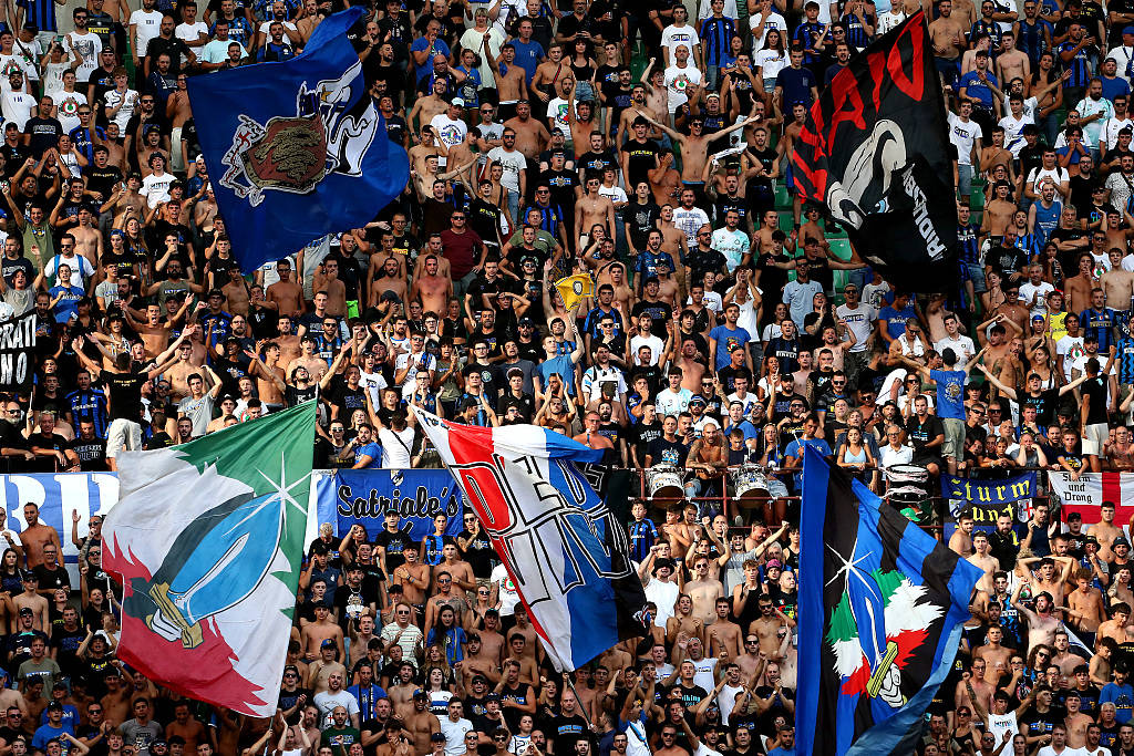 168体育-国际米兰5-1大胜AC米兰，4连赢登顶意大利甲级联赛！史诗级德比战震撼世界！