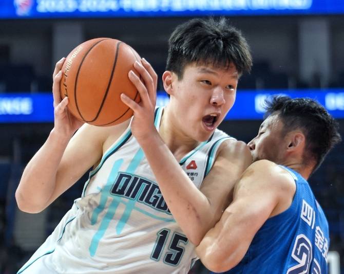 168体育-杨瀚森吸引NBA球探到场观战 明年具备NBA选秀资格