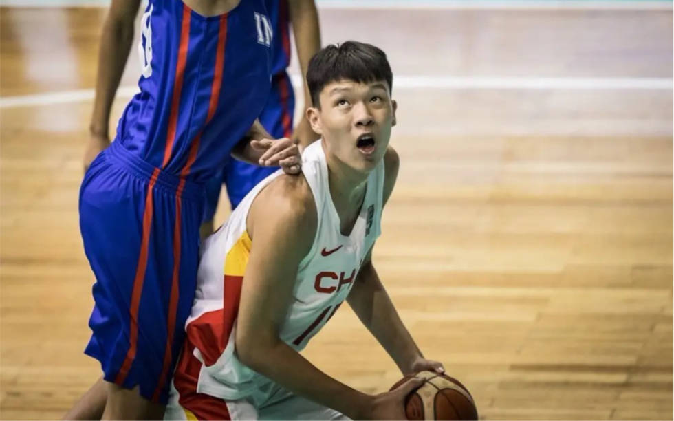 168体育-杨瀚森何时能打NBA？知名媒体人给出答案，悬念揭晓