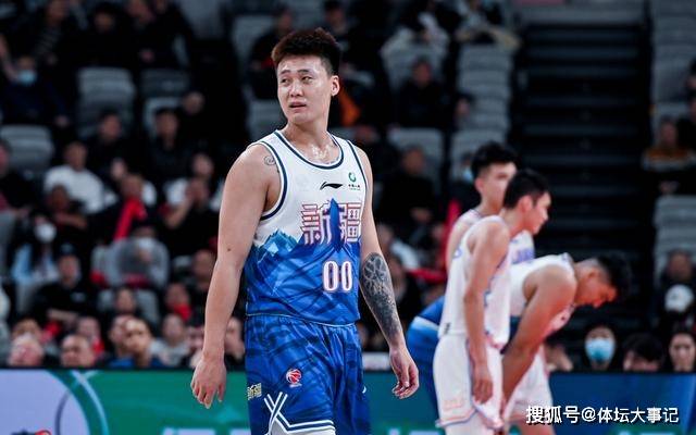 168体育-CBA前15轮排位！八强位置不变，青岛反超北控，上海首次进前12名