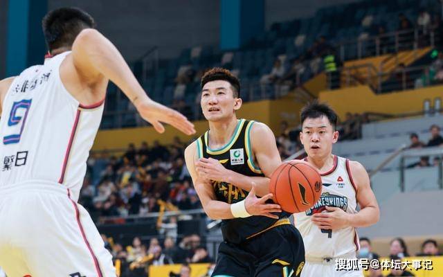 168体育-CBA前15轮排位！八强位置不变，青岛反超北控，上海首次进前12名