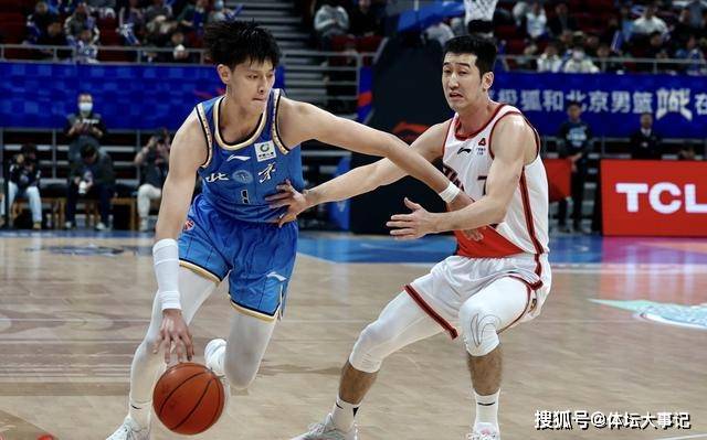 168体育-CBA前15轮排位！八强位置不变，青岛反超北控，上海首次进前12名