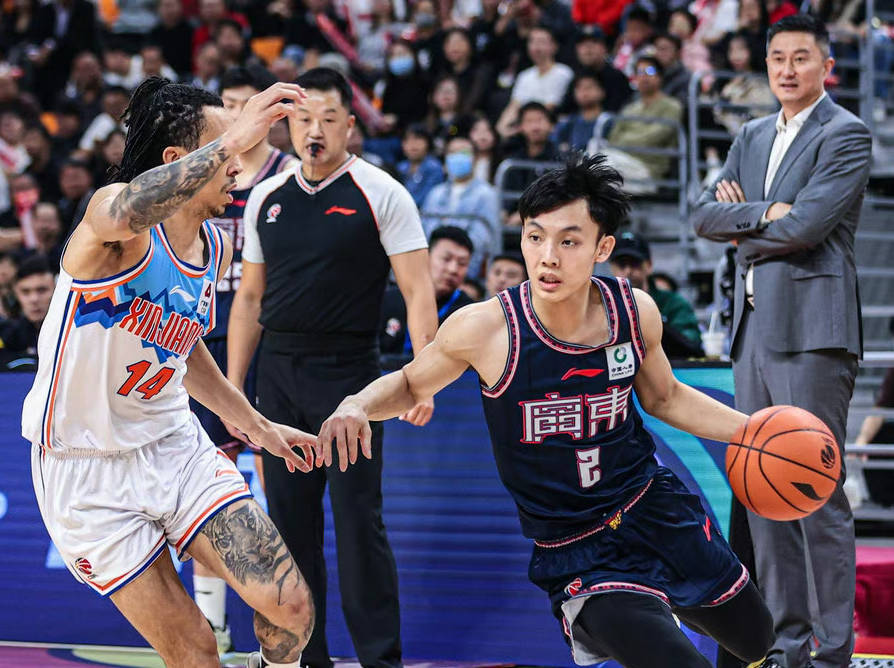 168体育-太适合广东队！NBA强力内线正式离队，朱芳雨要“重金”签下他？