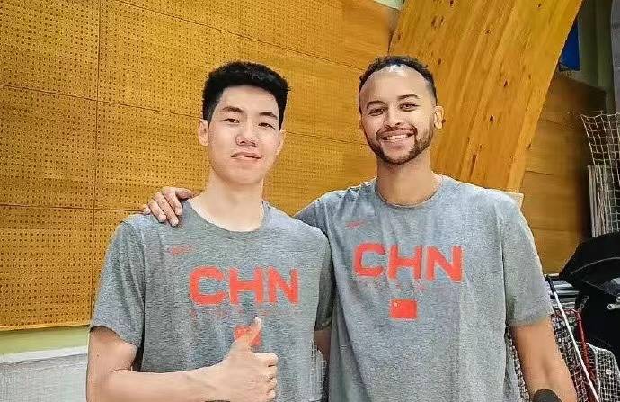 168体育-早8:00！中国男篮决战NBA马刺，李凯尔助阵，杨瀚森领衔首发五虎