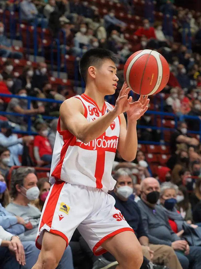 168体育-从意甲俱乐部到OTE联赛，赵维伦会离他的NBA梦更进一步吗？